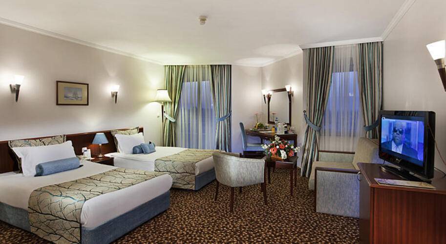 Best Western Plus Khan Hotel
