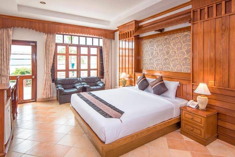 Tony Resort