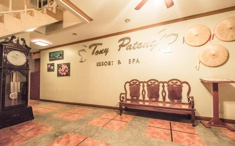 Tony Resort