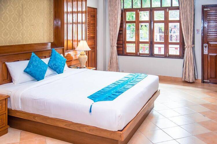Tony Resort