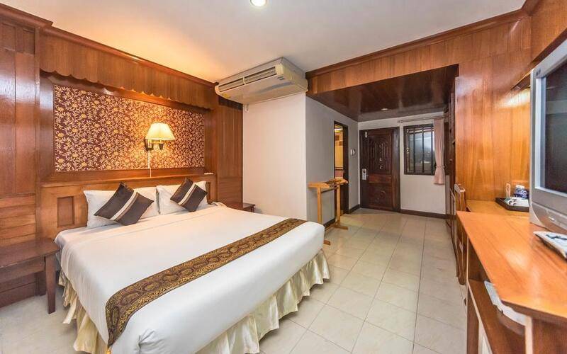 Tony Resort