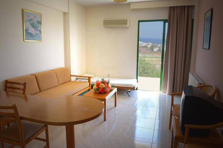 Artemis Hotel Apts