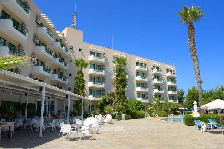 Artemis Hotel Apts