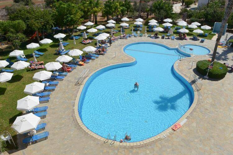 Artemis Hotel Apts