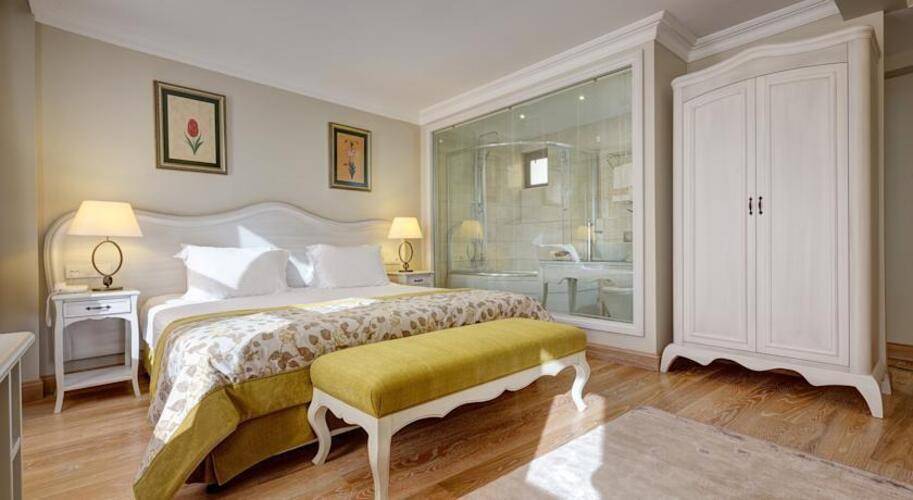 Arena Hotel