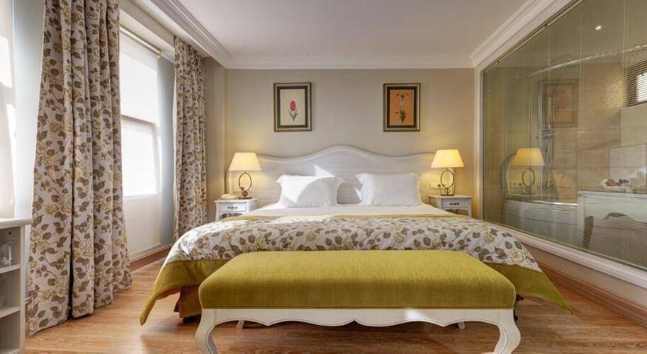 Arena Hotel