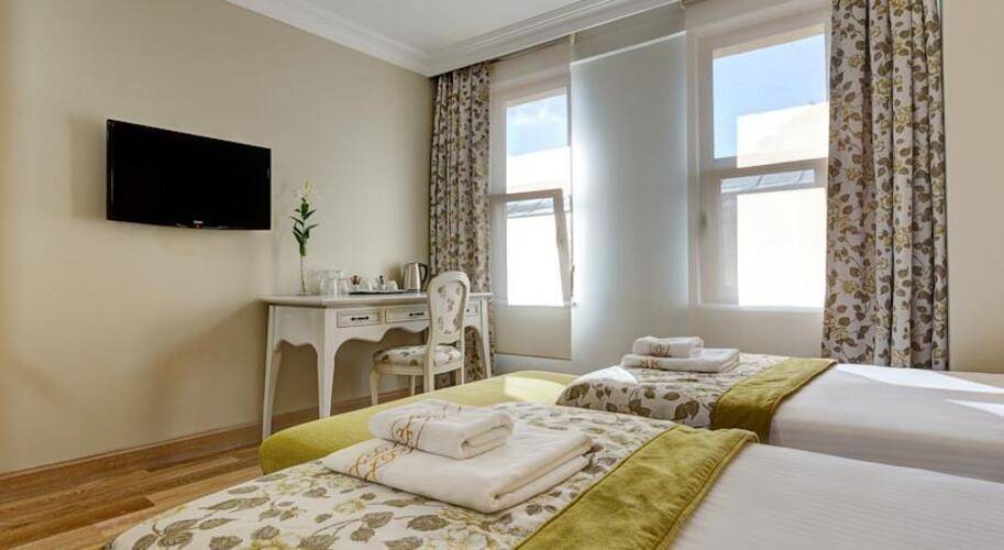 Arena Hotel