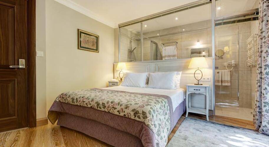 Arena Hotel