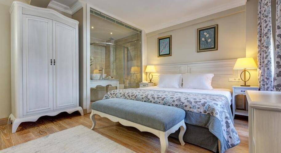 Arena Hotel