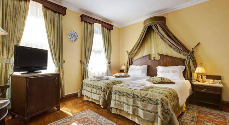Arena Hotel