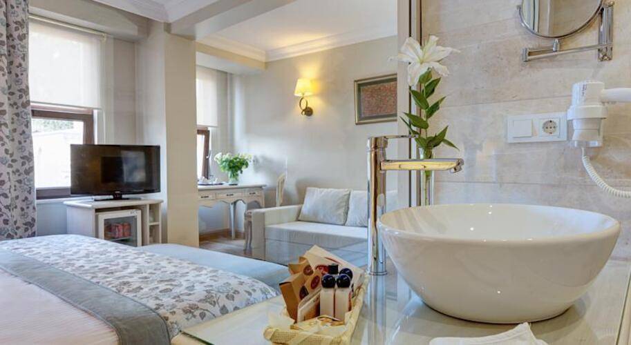 Arena Hotel