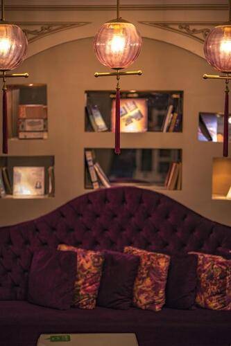 Avicenna Hotel
