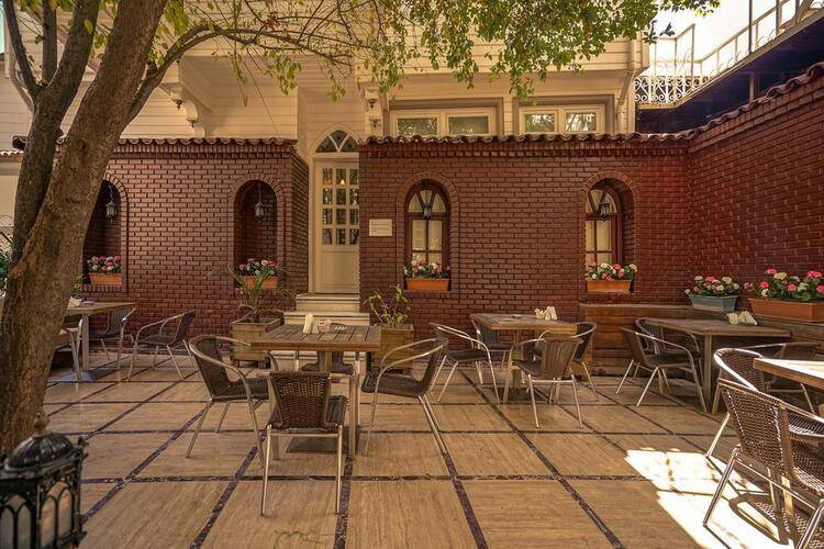 Avicenna Hotel