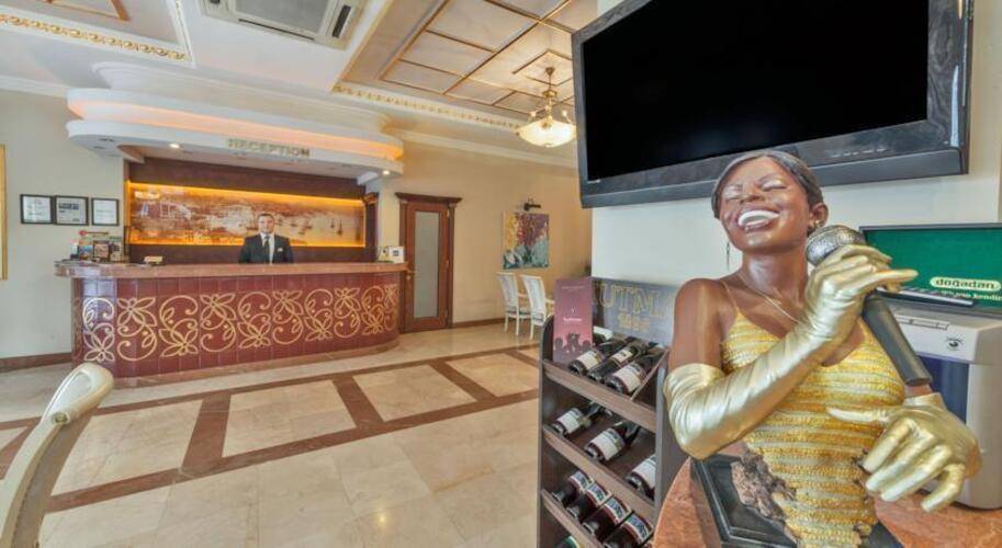 Antis Hotel