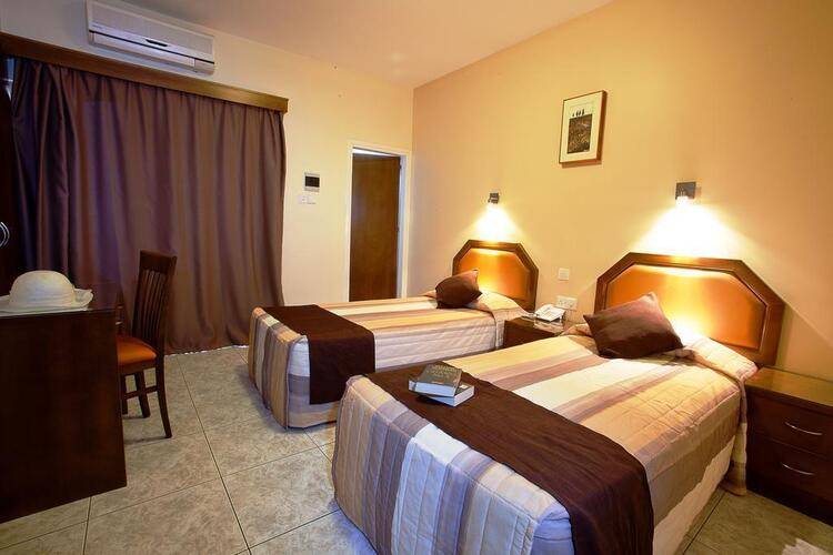 Pyramos Hotel