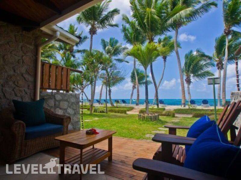 Фотография Coco De Mer & Black Parrot Suites