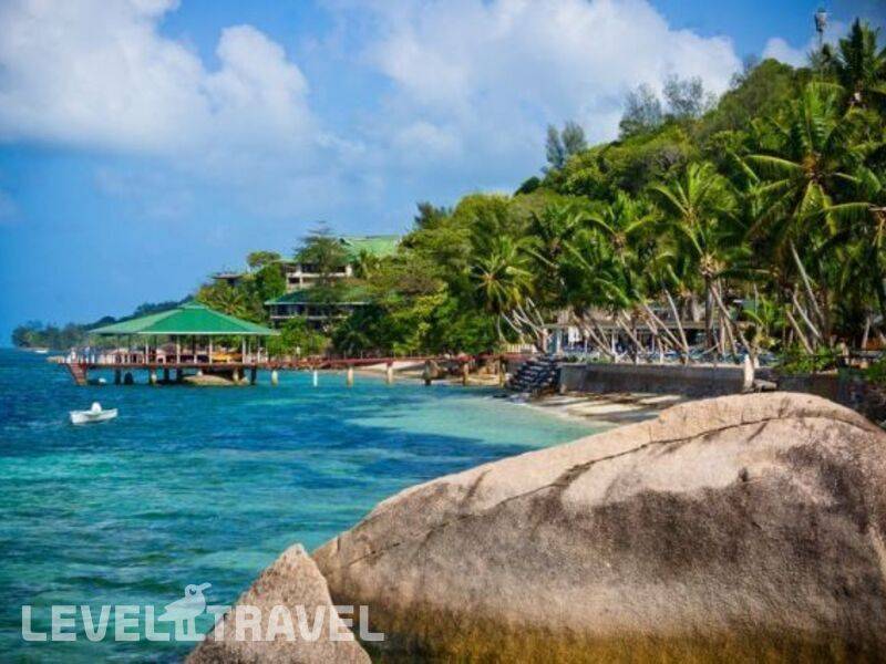 Фотография Coco De Mer & Black Parrot Suites