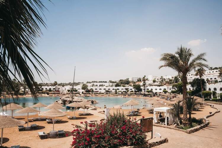 Domina Coral Bay Prestige Pool