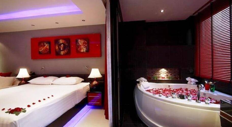 Absolute Bangla Suites Hotel