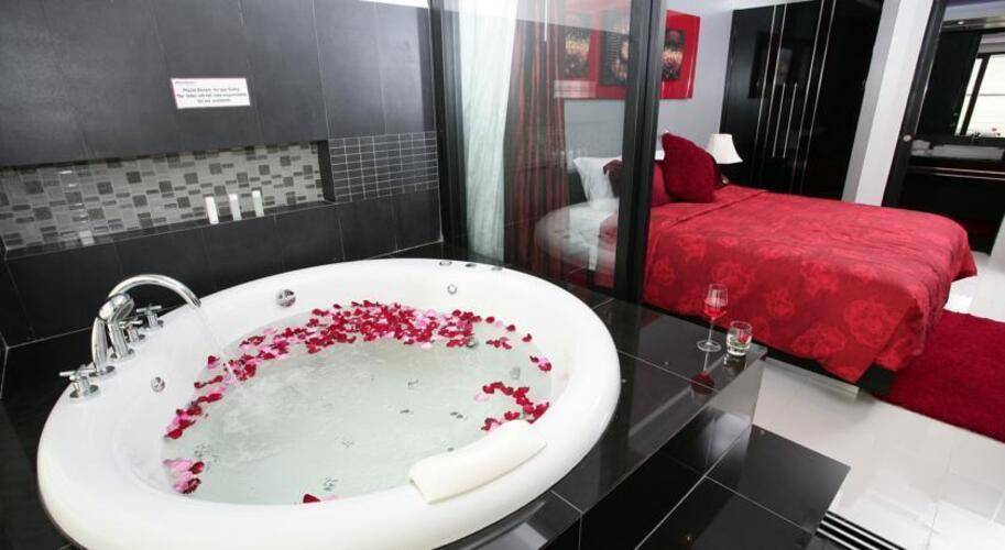 Absolute Bangla Suites Hotel