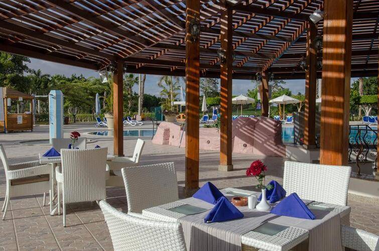Swiss Inn Pyramids Golf