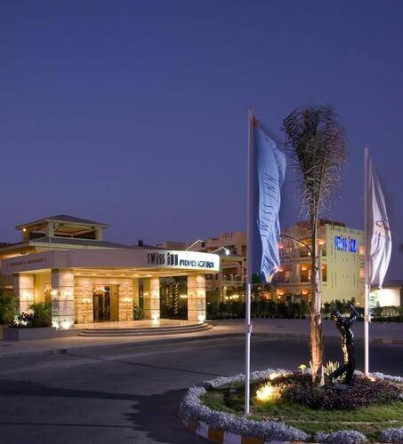 Swiss Inn Pyramids Golf