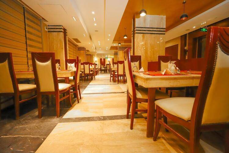 Tiba Pyramids Hotel