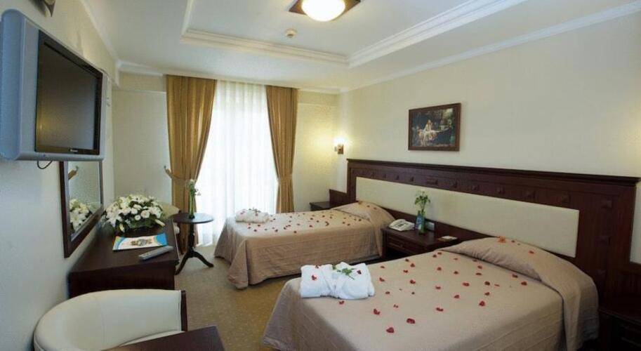 Blue World Hotel