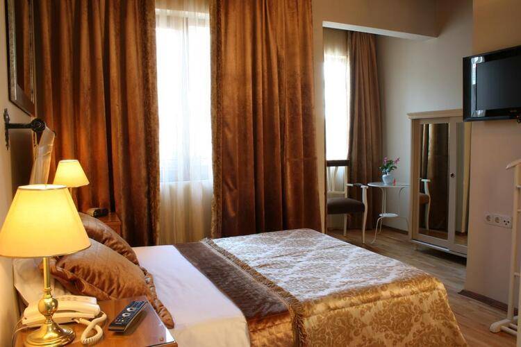 Celal Sultan Hotel
