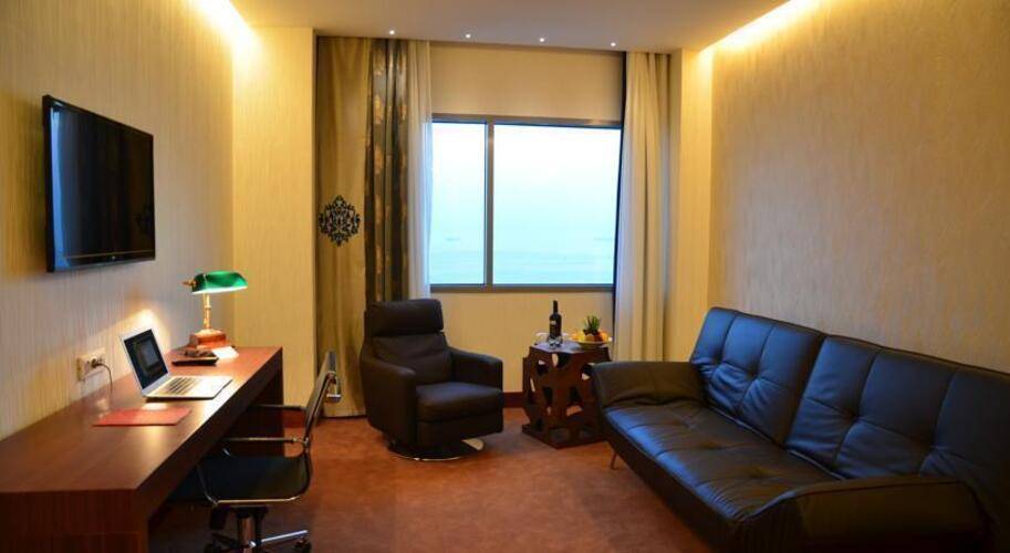 Ramada Hotel & Suites Istanbul Atakoy