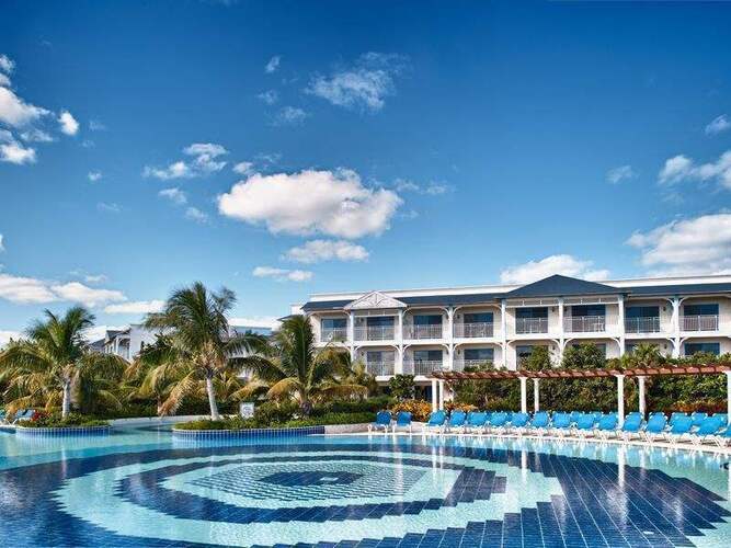 Memories Azul Beach Resort