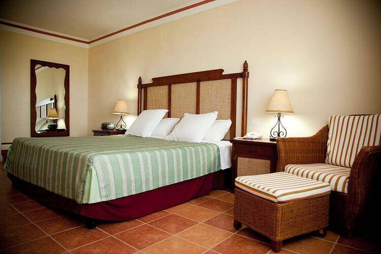 Memories Paraiso Beach Resort