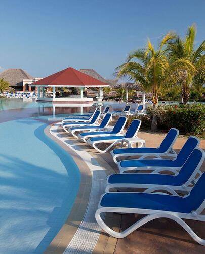 Memories Paraiso Beach Resort