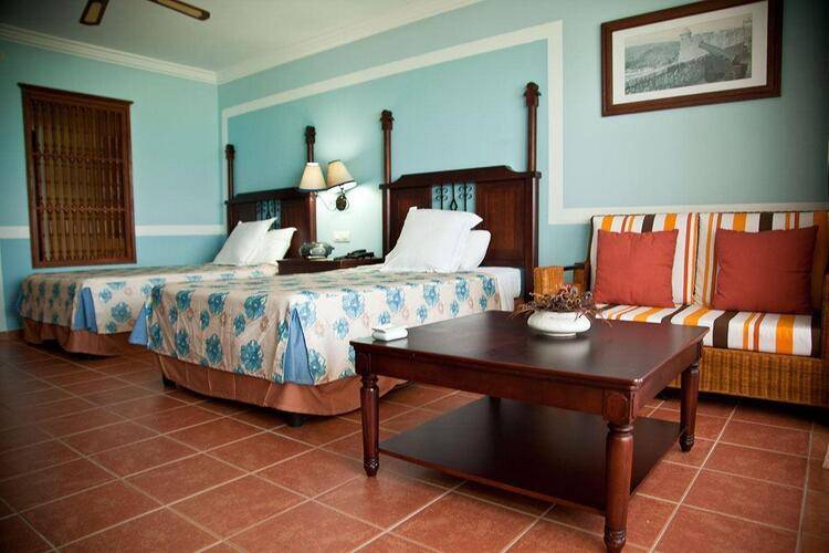 Memories Paraiso Beach Resort