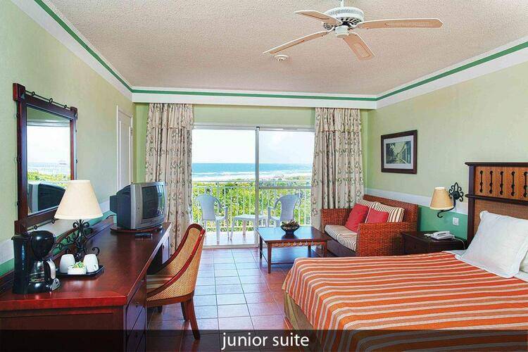Memories Paraiso Beach Resort