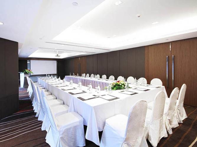 Centara Grand At Central Plaza Ladprao Bangkok