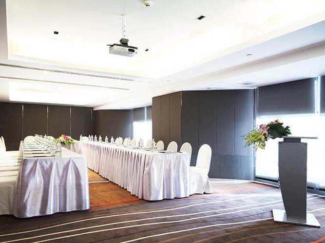 Centara Grand At Central Plaza Ladprao Bangkok