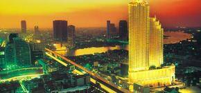 Le Bua At State Tower