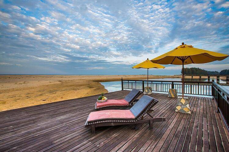 The Hotspring Beach Resort & Spa