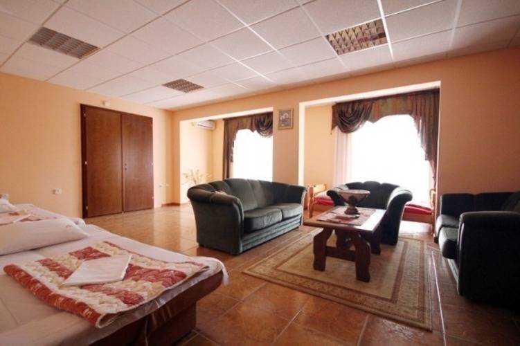 Grbalj Hotel