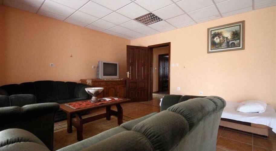 Grbalj Hotel