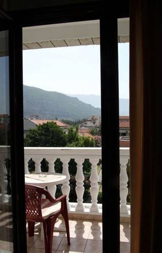 Grbalj Hotel