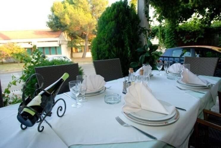 Grbalj Hotel