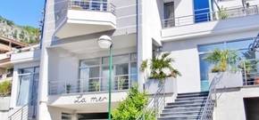 La Mer Hotel
