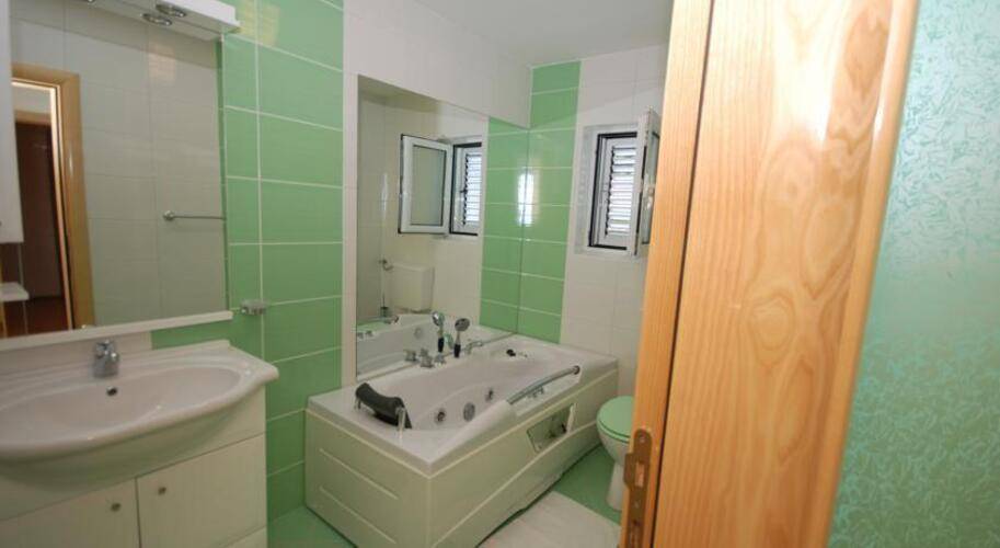 Springs Apartment