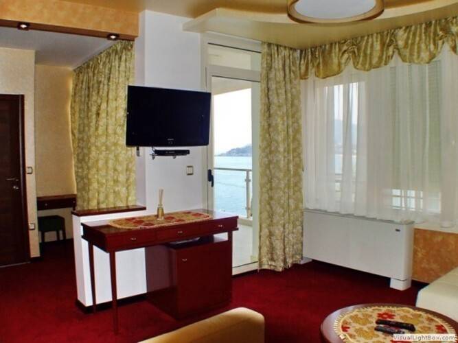 Meridian Hotel