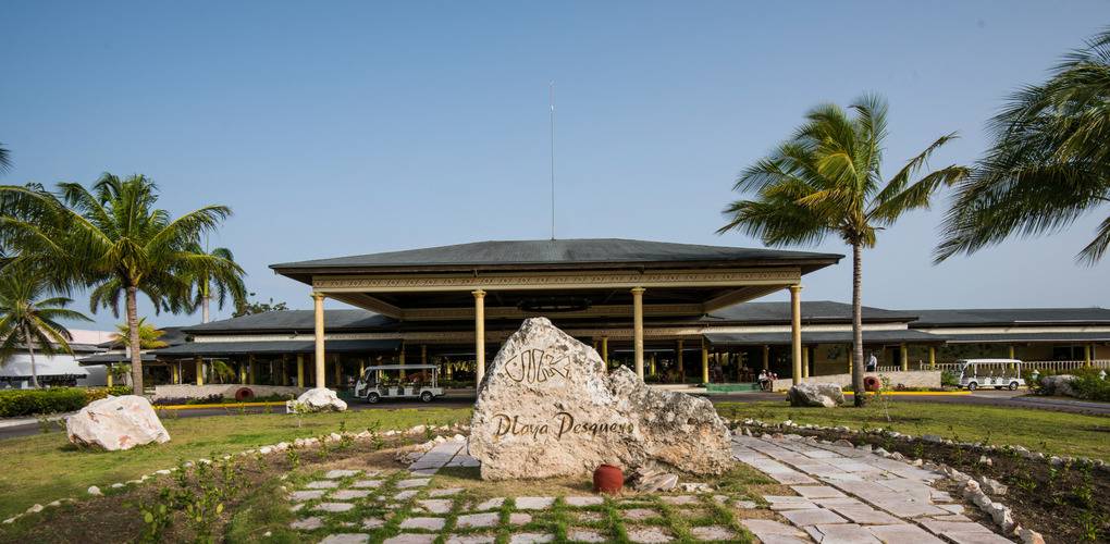 Hotel Playa Pesquero Resort, Suite & Spa