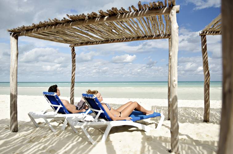 Memories Caribe Beach Resort (Adults Only 16+)