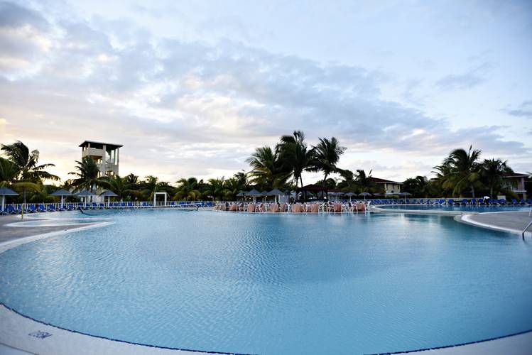 Memories Caribe Beach Resort (Adults Only 16+)