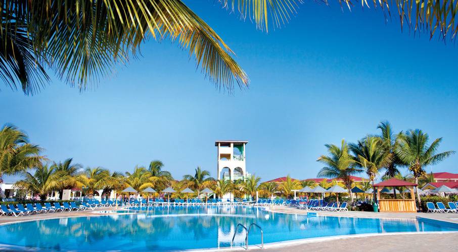 Memories Caribe Beach Resort (Adults Only 16+)